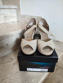 Sandali scamosciati Nero Giardini