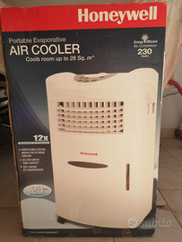 Condizionatore - raffrescatore ad aria