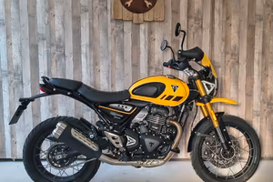 Triumph Scrambler 400XC come nuova