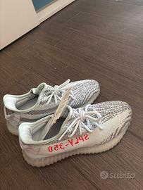 yeezy 350 v2