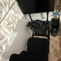 Postazione Sim Racing Monitor Samsung Logitech g29