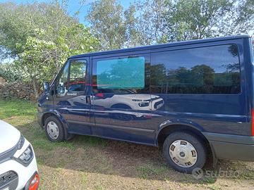 Ford Transit 9 posti