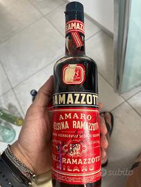 Bottiglia vintage amaro felsina ramazzotti