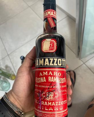Bottiglia vintage amaro felsina ramazzotti