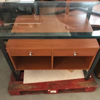 Scrivania/Mobile espositivo