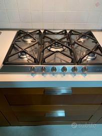 Piano cottura 5 fuochi a gas Smeg