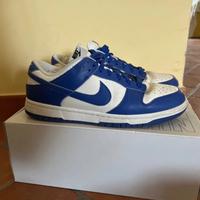 Nike Dunk Low colore blu