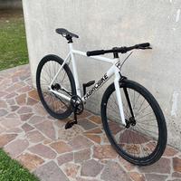Bici scatto fisso