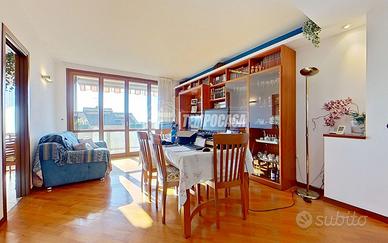 Luminoso Trilocale con terrazzo e Due Box!