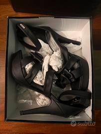 Scarpe con tacco Coconuda (NUOVE) con scatola