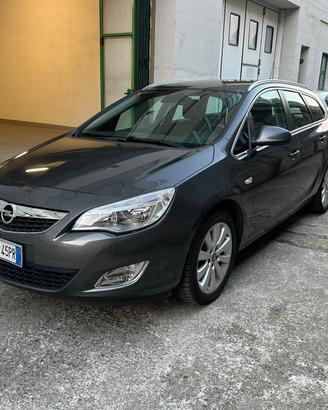 Opel Astra 1.7 CDTI 110CV Sports Tourer Cosmo