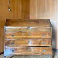 Mobile a ribalta antico intarsiata