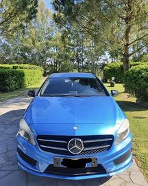 mercedes classe A 200 136 cv premium AMG  