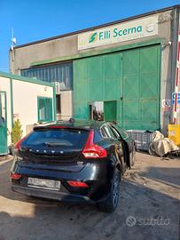 Ricambi Volvo V40 2.0 D2 120cv D4204T8 anno 2016