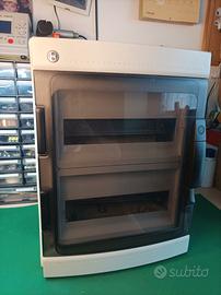 Bocchiotti Quadro Elettrico con porta