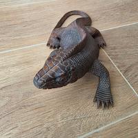 Drago di Komodo Lucertola legno africano vintage