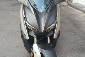 Yamaha X-MAX 400 (2018) – Unico Proprietario