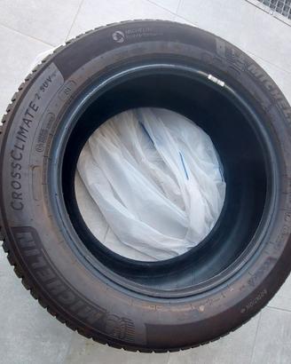 Pneumatico Michelin CrossClimate 235/55 R19 105V -