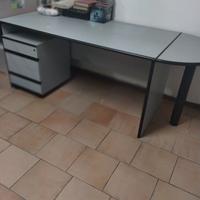 scrivania per ufficio