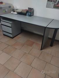 scrivania per ufficio