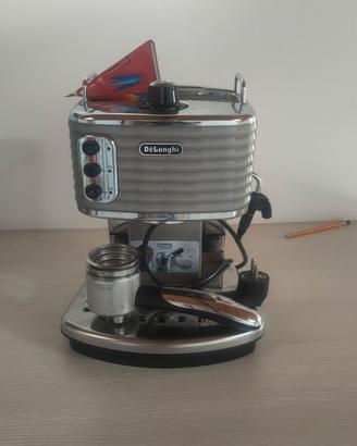 macchina caffè DeLonghi 