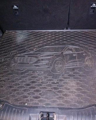 Tappetini gomma e vasca baule bagagliaio Ford Kuga