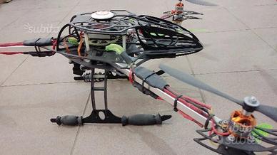 Drone Esacottero Y6 con 6 eliche con radiocomando
