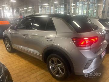 VOLKSWAGEN T-Roc 1.0 TSI R-Line LED VIDEO C/GRIM