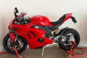 DUCATI PANIGALE V4