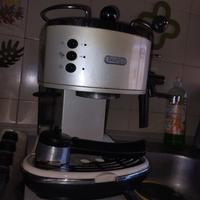 macchina caffè DeLonghi 