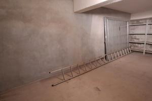 Box/Cantina Portorosa Vicino Darsena