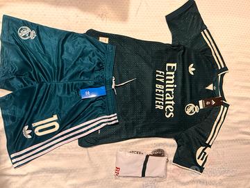 Completo Real Madrid MBAPPÉ #10 Third Kit