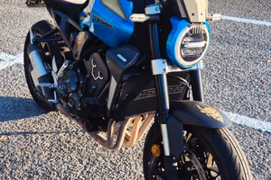 Honda CB 1000 r 