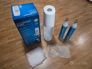 Gasificatore SodaStream Bianco + 2 Bombole vuote