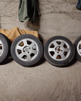 Cerchi in lega misura 4,50Jx14H2 ET45 A40