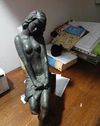 Statua