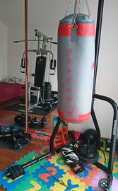 sacco boxe con supporto terra e pera elastica 