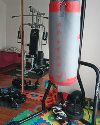 sacco boxe con supporto terra e pera elastica 