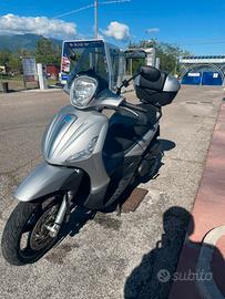 Beverly 350 anno 2019