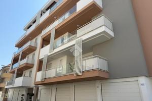 3 LOCALI A ALBA ADRIATICA