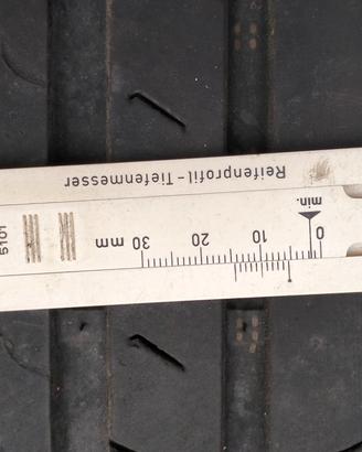 Due gomme estive 205/55/16