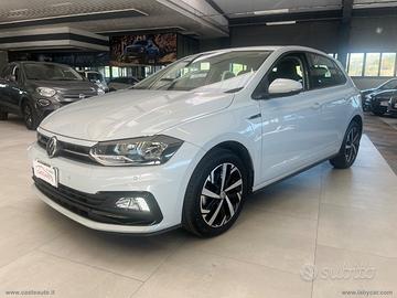 VOLKSWAGEN Polo 1.6 TDI 95CV 5p. Highline R-LINE B