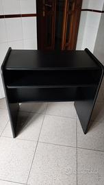 Scrivania porta PC compatta