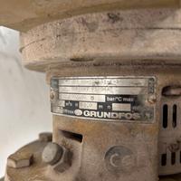 POMPA CENTRIFUGA GRUNDFOS UPE 80-120/140 ALT