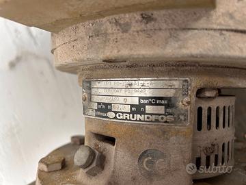 POMPA CENTRIFUGA GRUNDFOS UPE 80-120/140 ALT