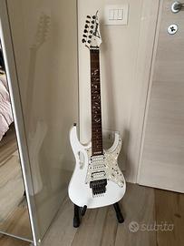 Chitarra Ibanez custom Steve Vai