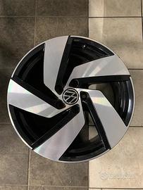 Cerchi in lega Volkswagen 18