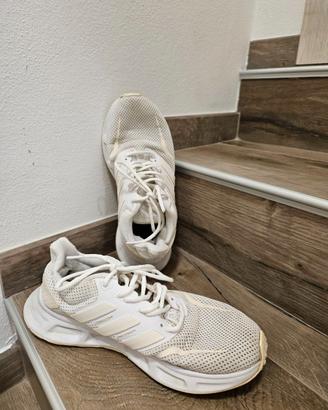 👟 Sneakers bianche Adidas!