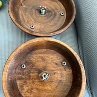 Due plafoniere in legno