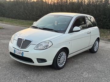 Lancia Ypsilon 1.4 GPL